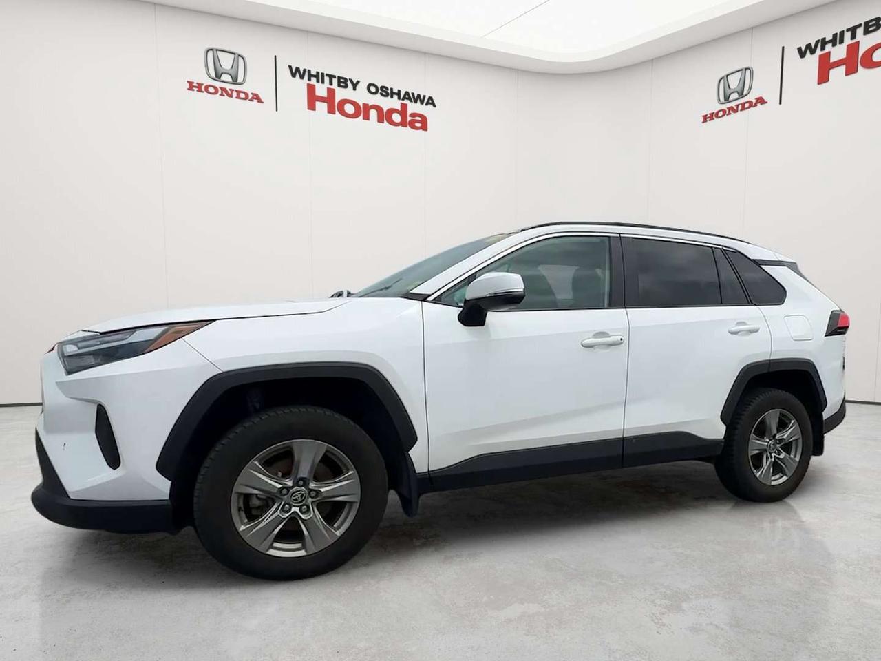 2024 Toyota RAV4 XLE Photo5