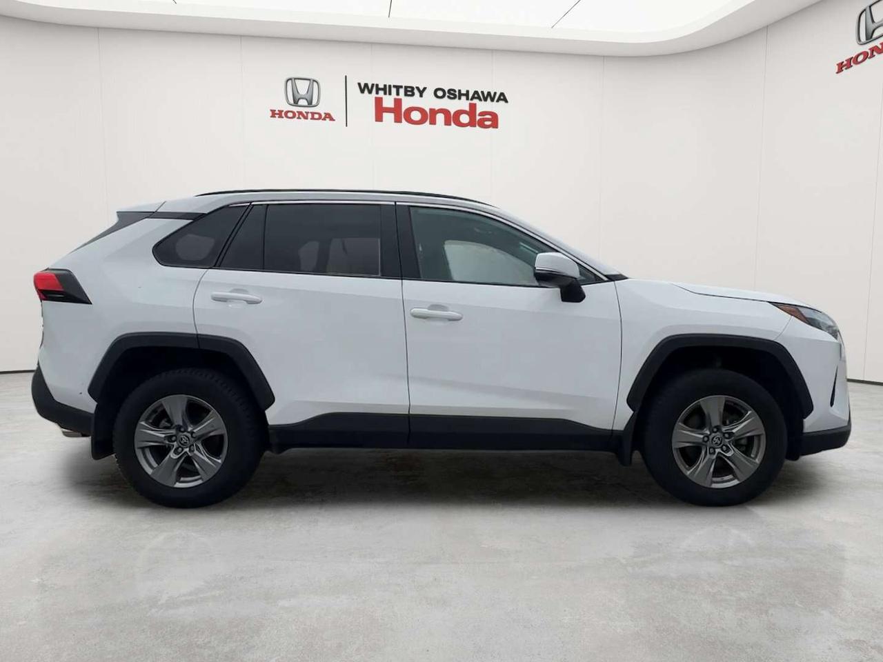 2024 Toyota RAV4 XLE Photo