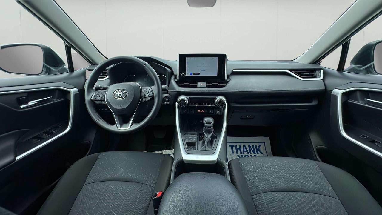2024 Toyota RAV4 XLE Photo