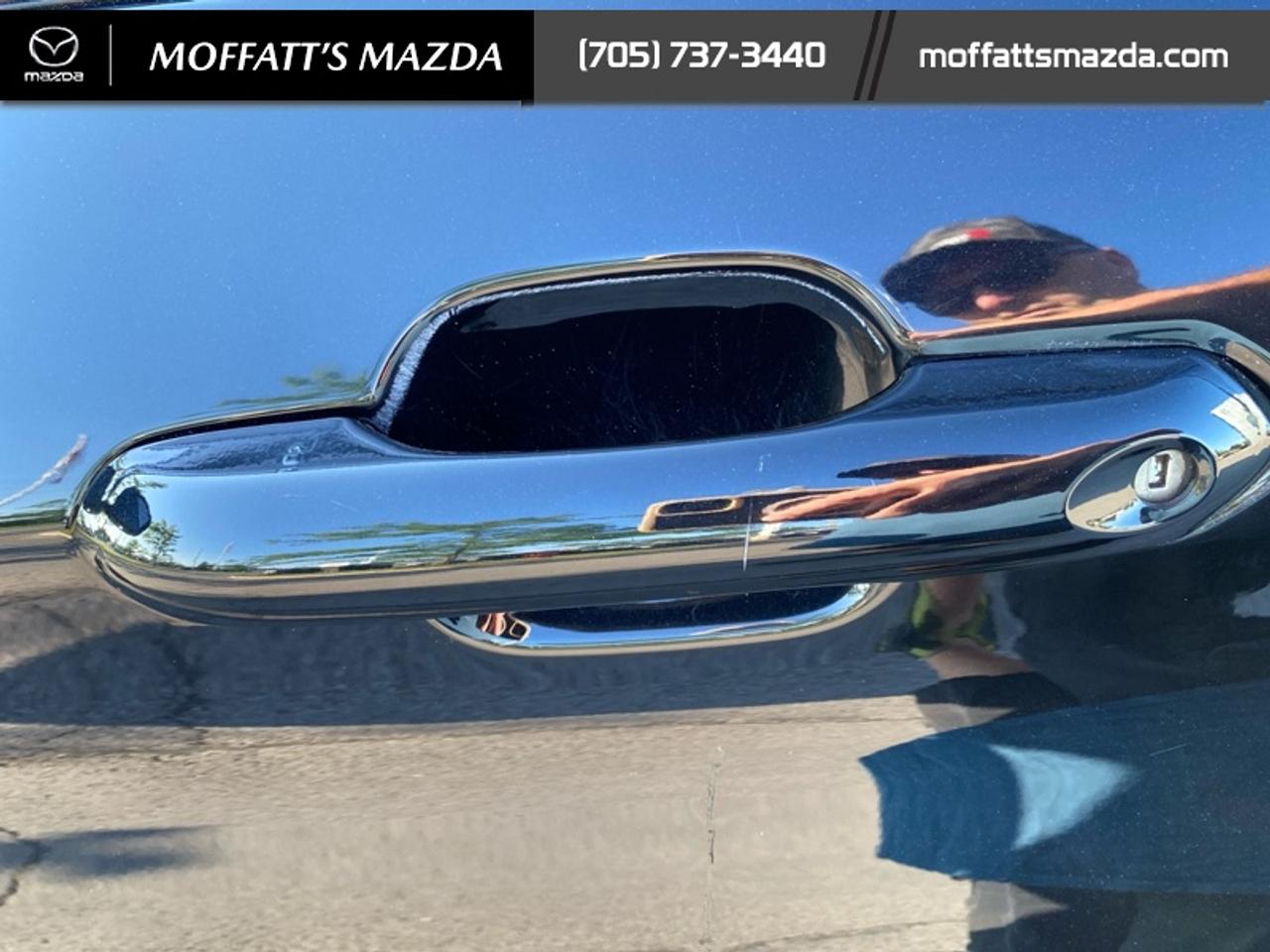 2022 Ford Explorer ST-Line Photo