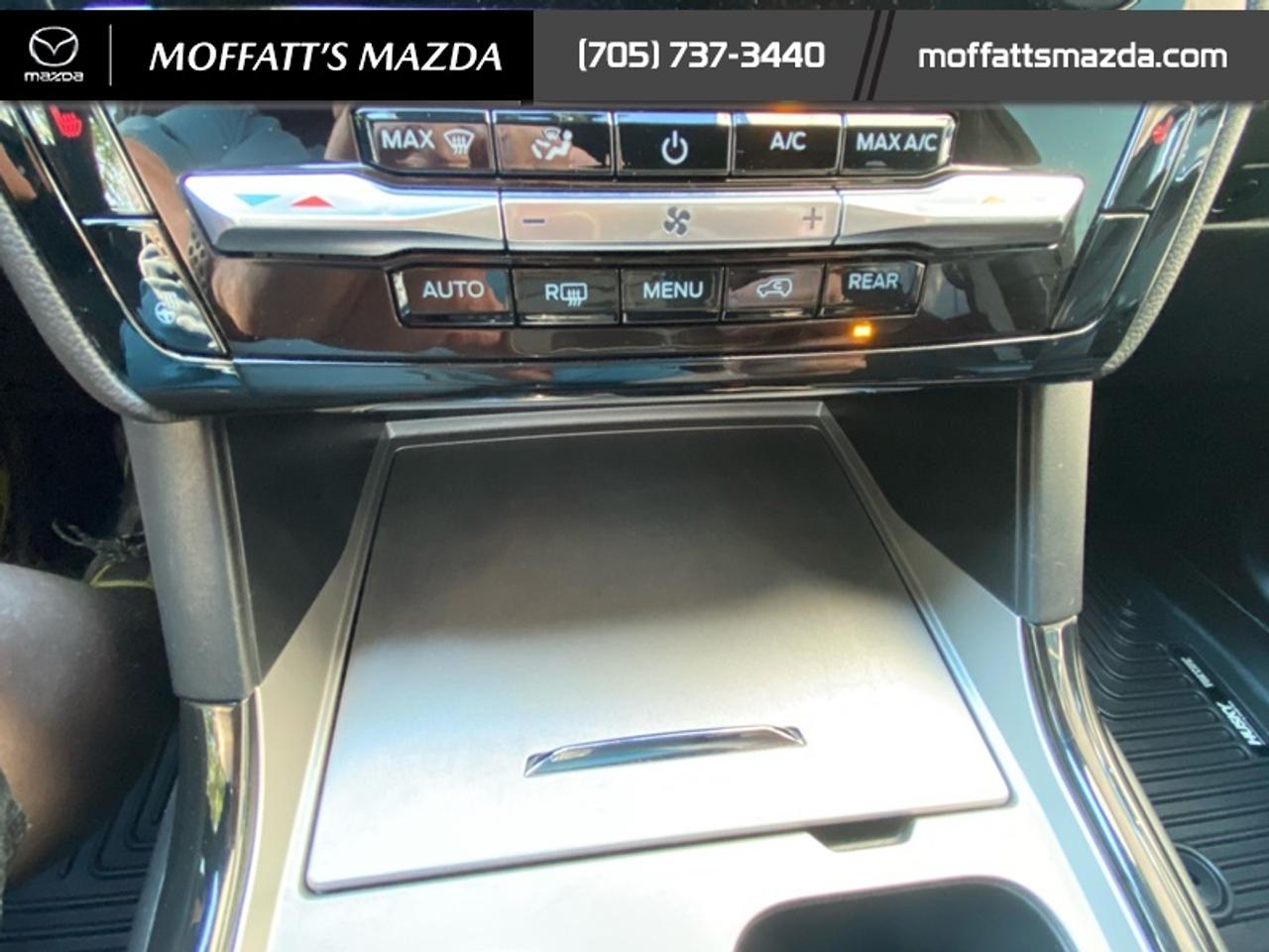 2022 Ford Explorer ST-Line Photo