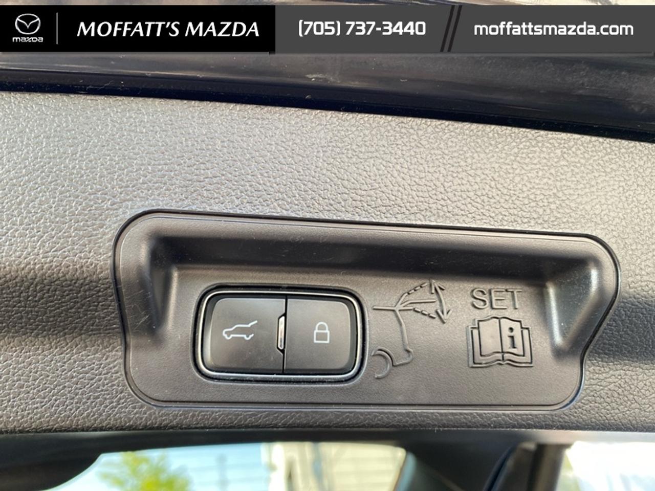 2022 Ford Explorer ST-Line Photo