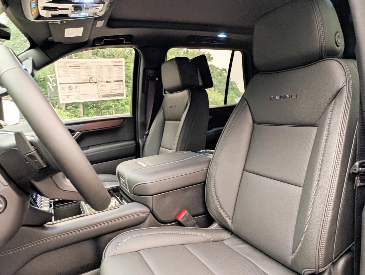 2026 GMC Yukon Denali Photo