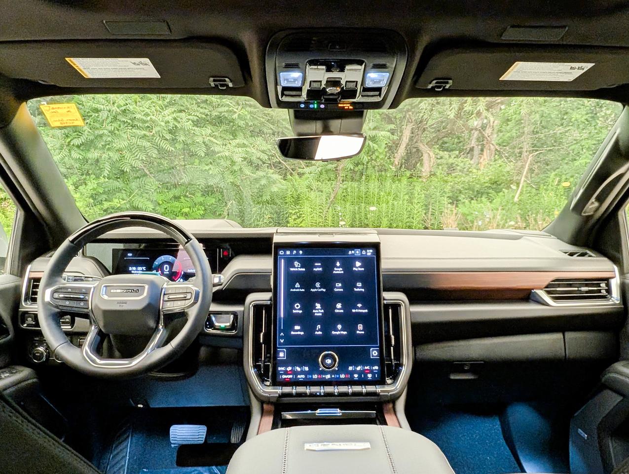 2026 GMC Yukon Denali Photo