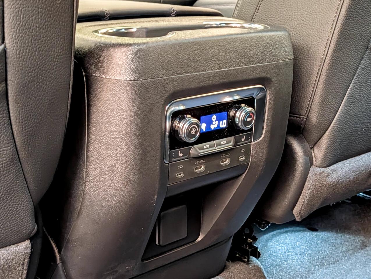 2026 GMC Yukon Denali Photo