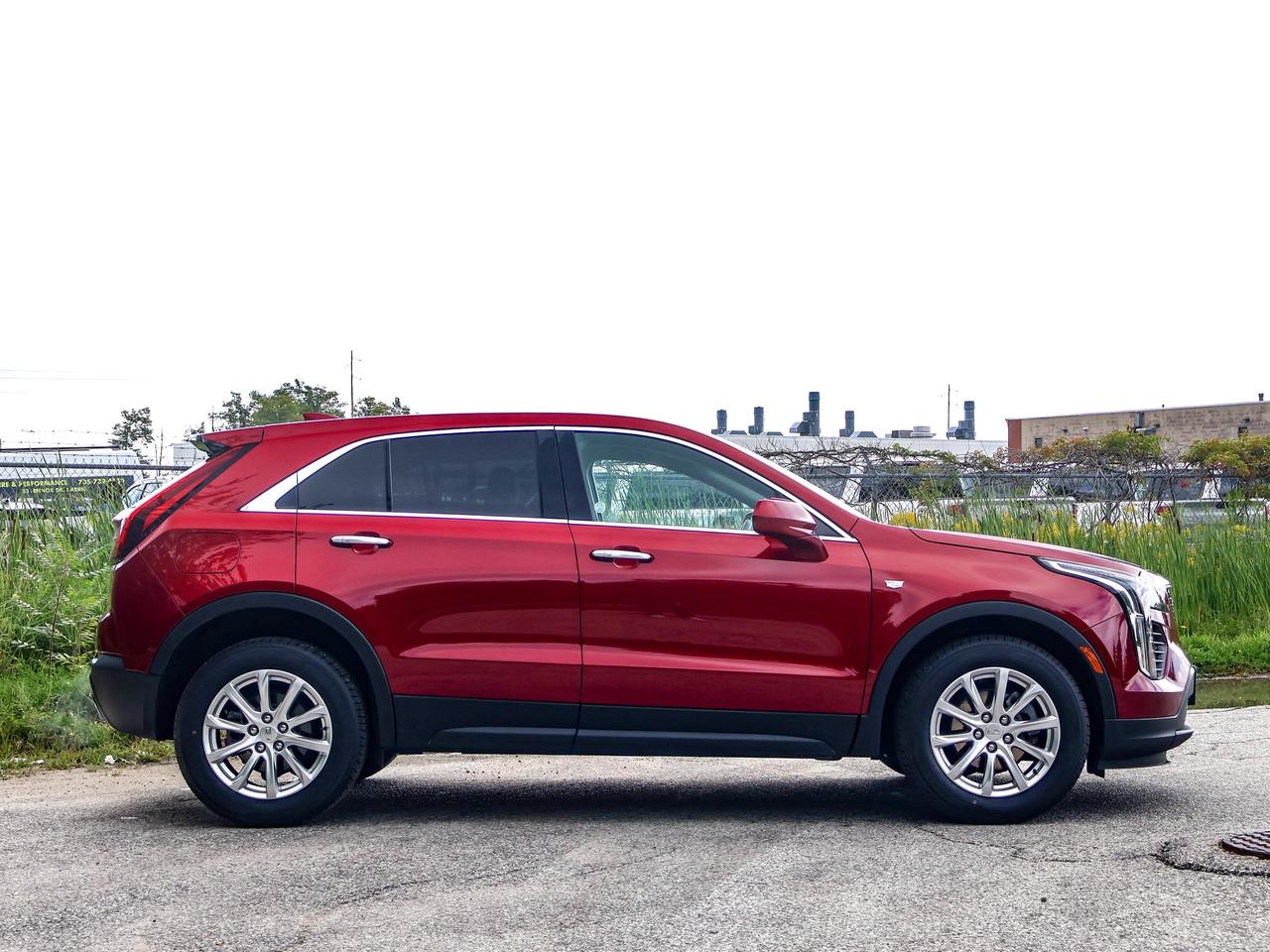 2020 Cadillac XT4 AWD Luxury Photo2