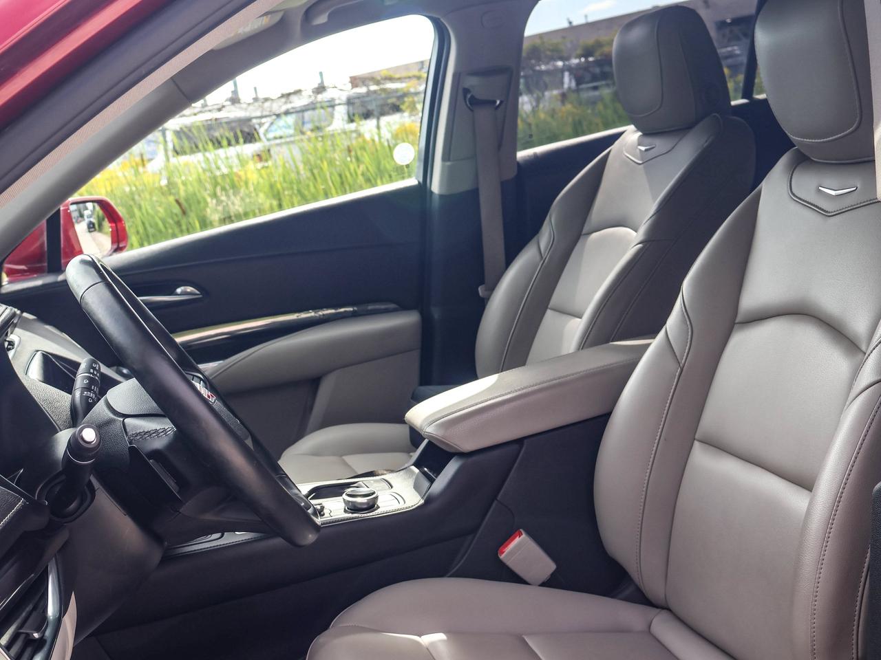2020 Cadillac XT4 AWD Luxury Photo