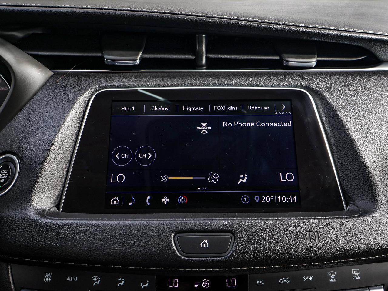 2020 Cadillac XT4 AWD Luxury Photo
