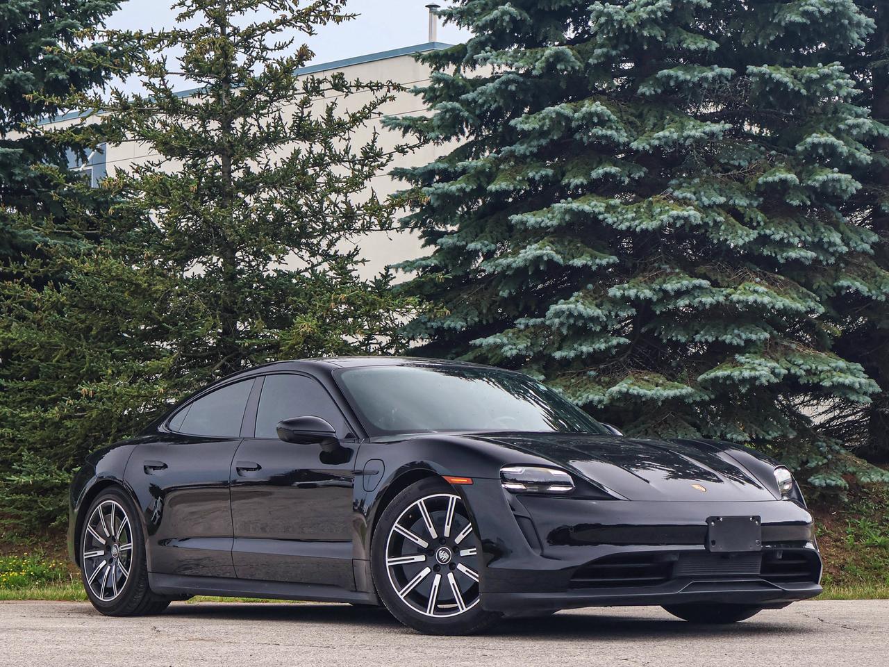 2021 Porsche Taycan 4S Photo