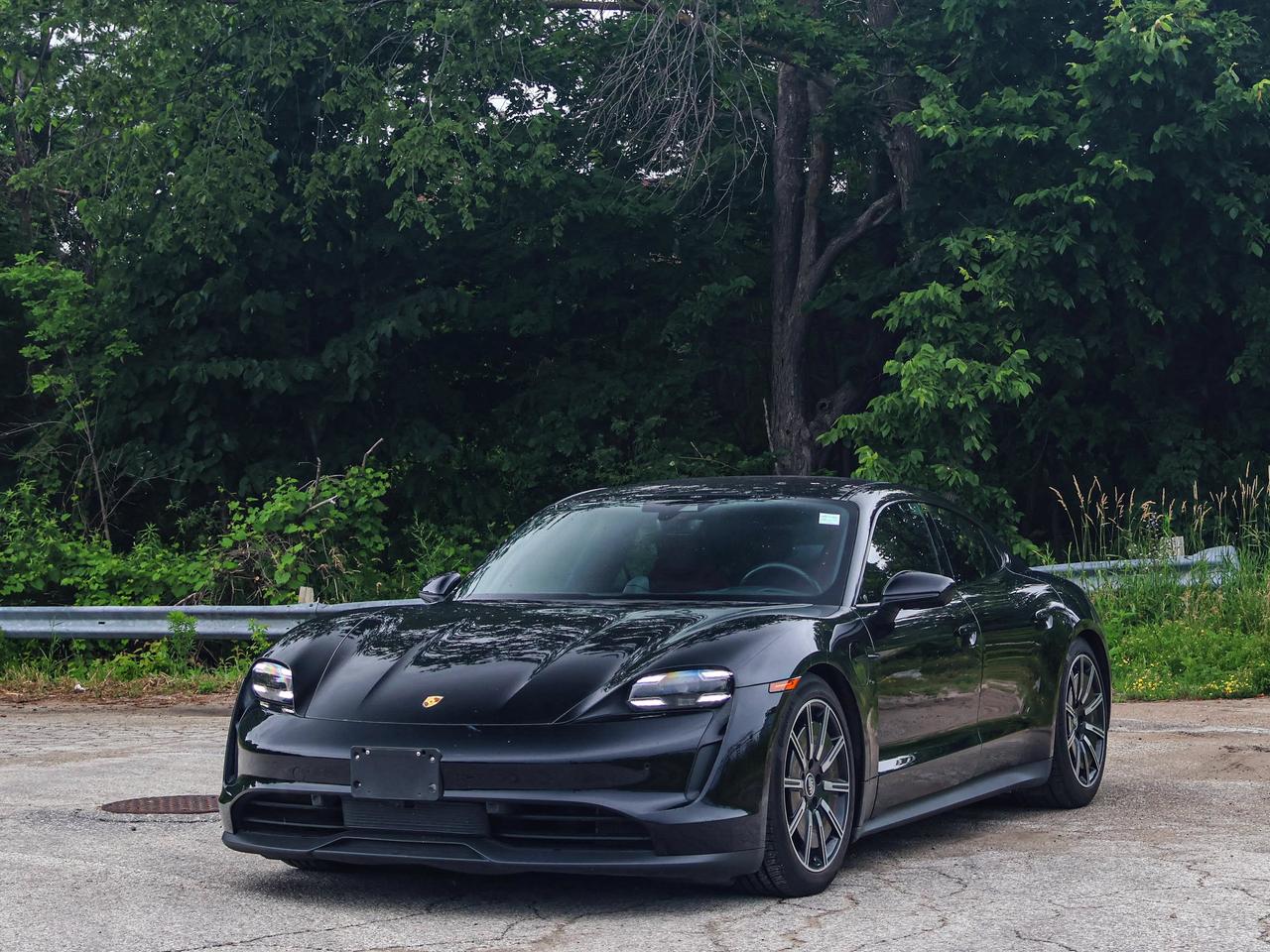 2021 Porsche Taycan 4S Photo