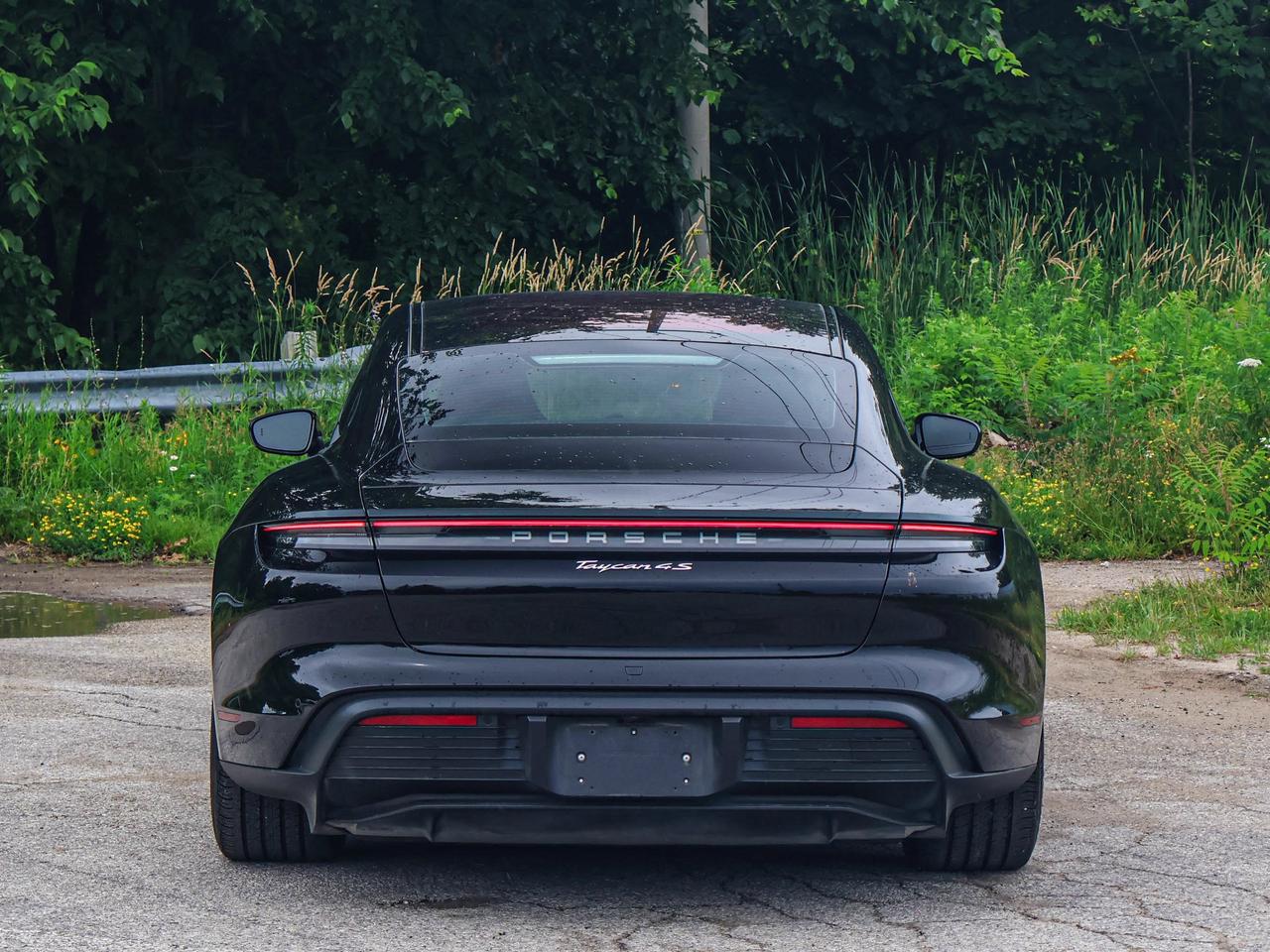 2021 Porsche Taycan 4S Photo