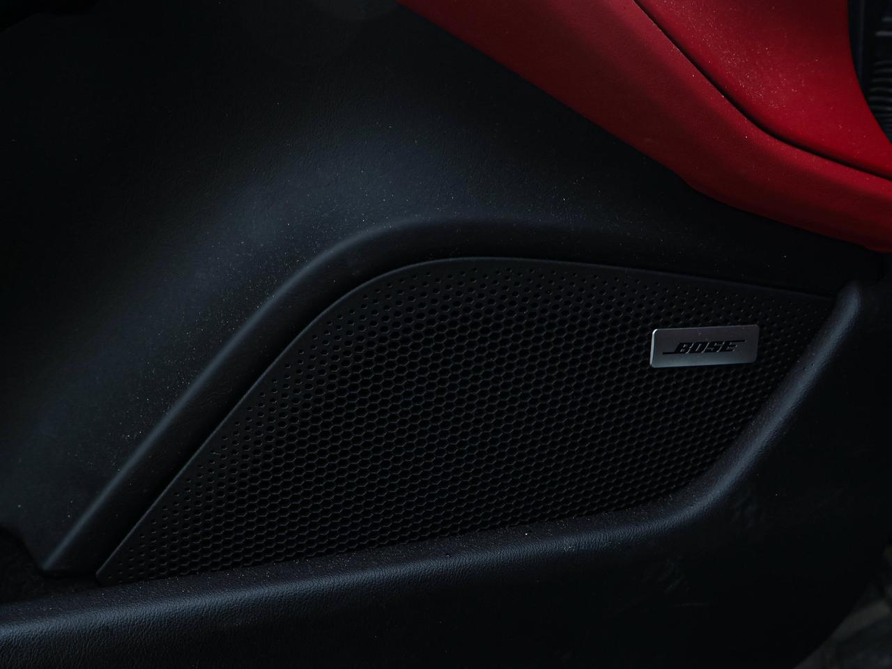 2021 Porsche Taycan 4S Photo