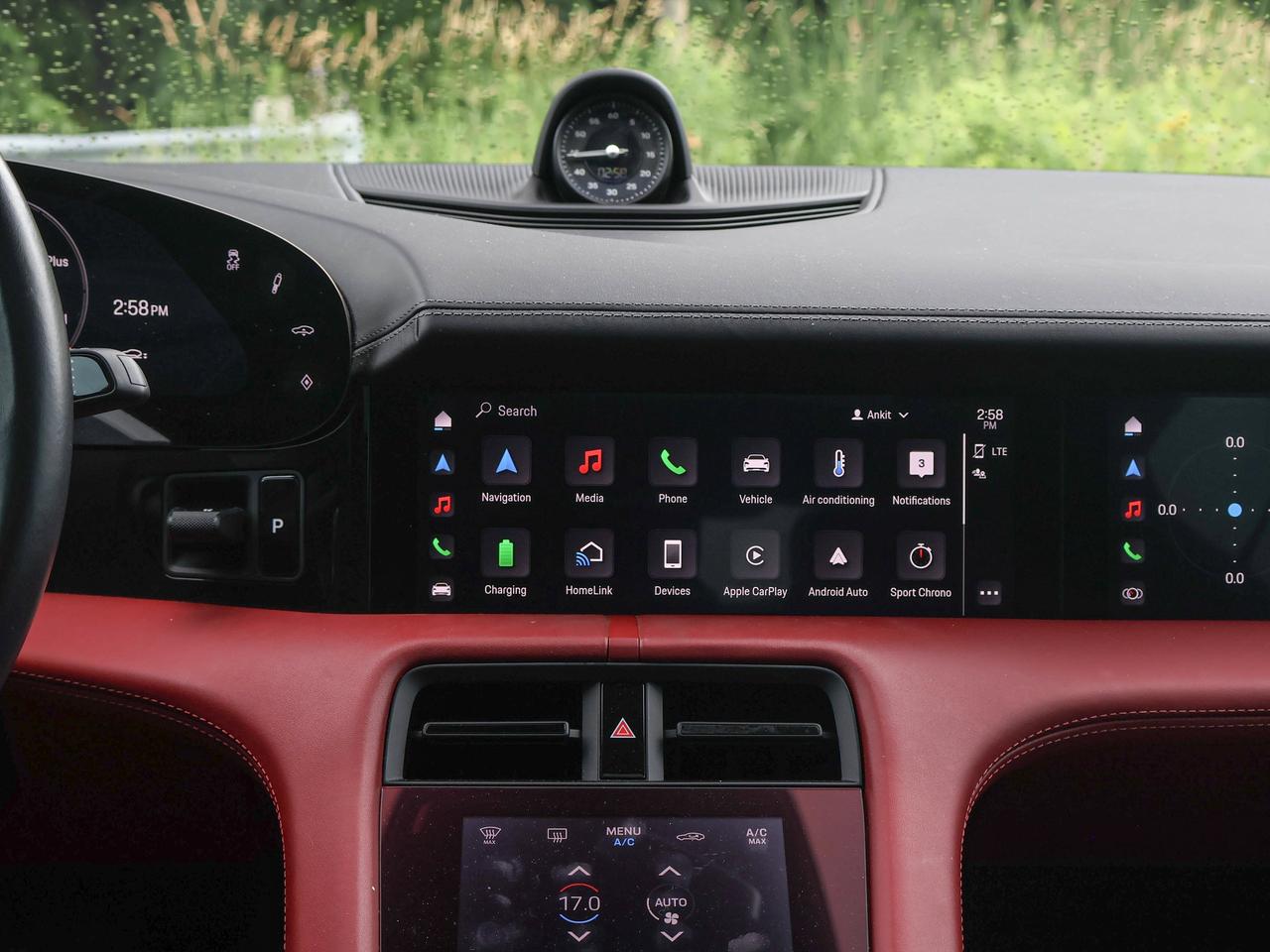 2021 Porsche Taycan 4S Photo