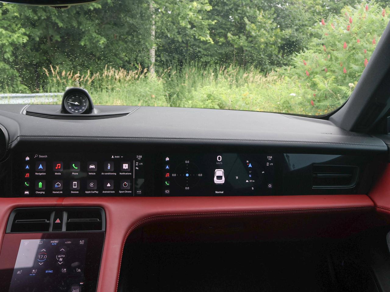 2021 Porsche Taycan 4S Photo