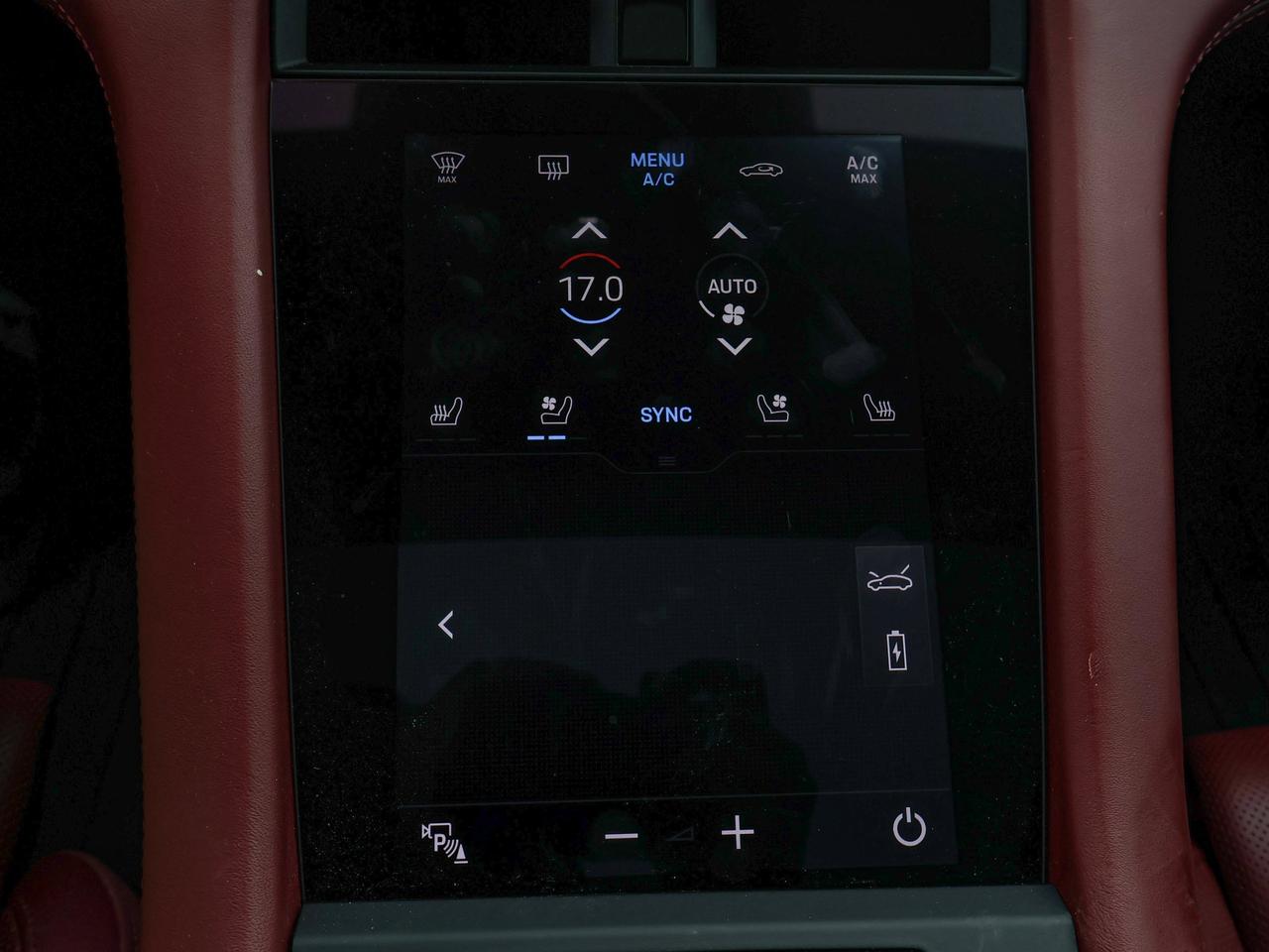 2021 Porsche Taycan 4S Photo