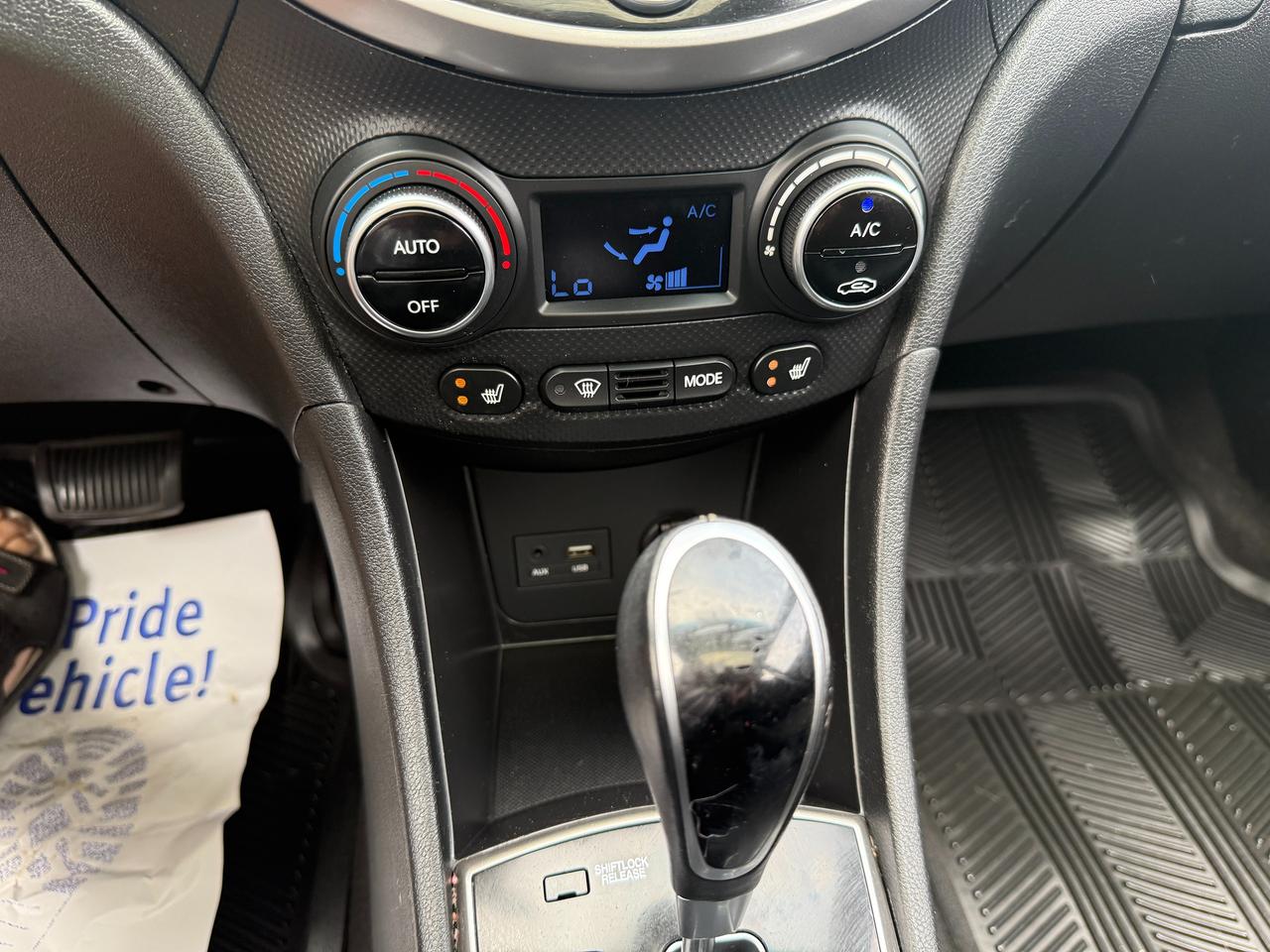 2015 Hyundai Accent 5dr HB Auto GLS,SUNROOF,BLUETOOTH,CERTIFIED! Photo