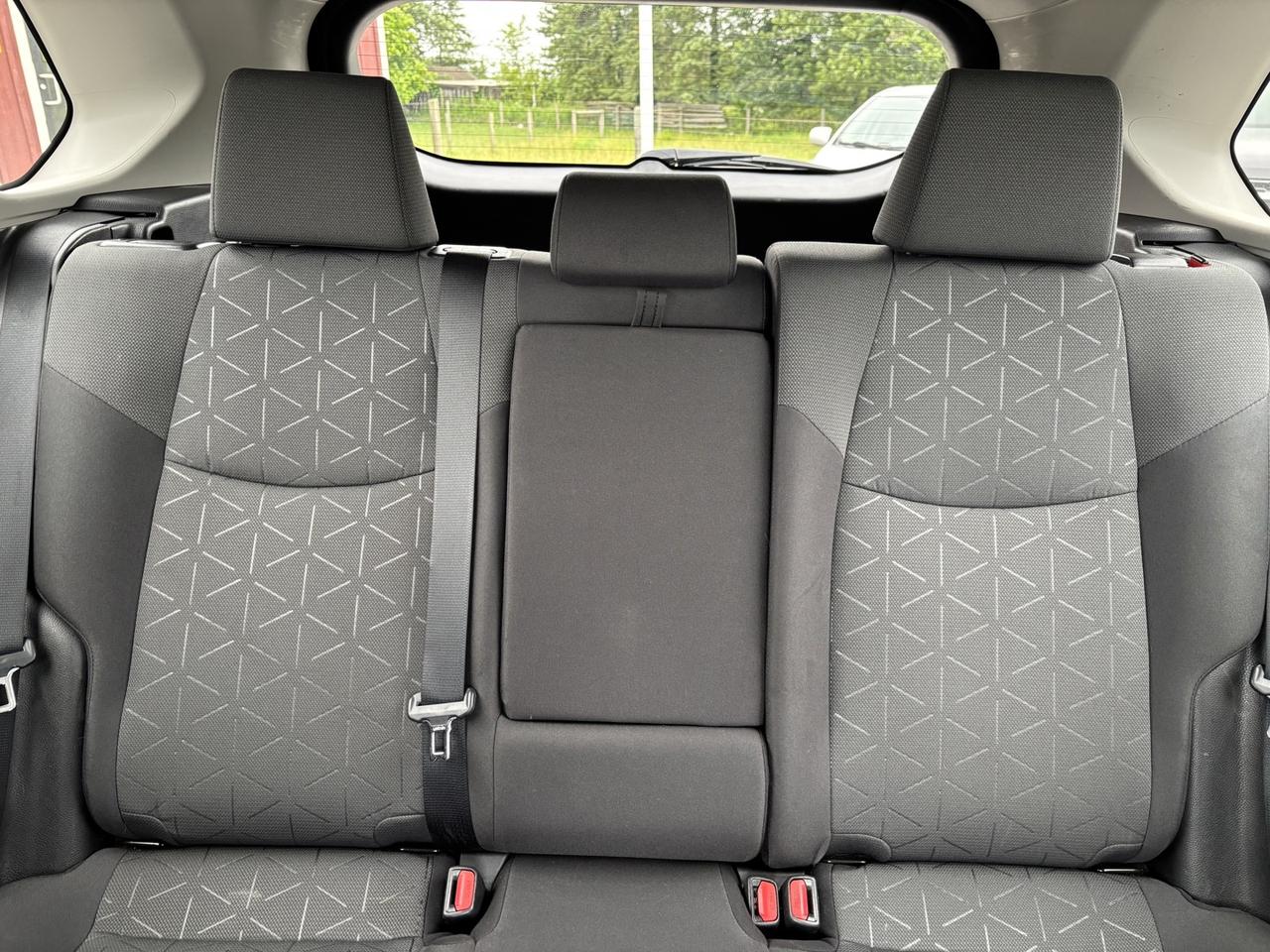 2021 Toyota RAV4 Hybrid LE ~ONTARIO CAR~ Photo