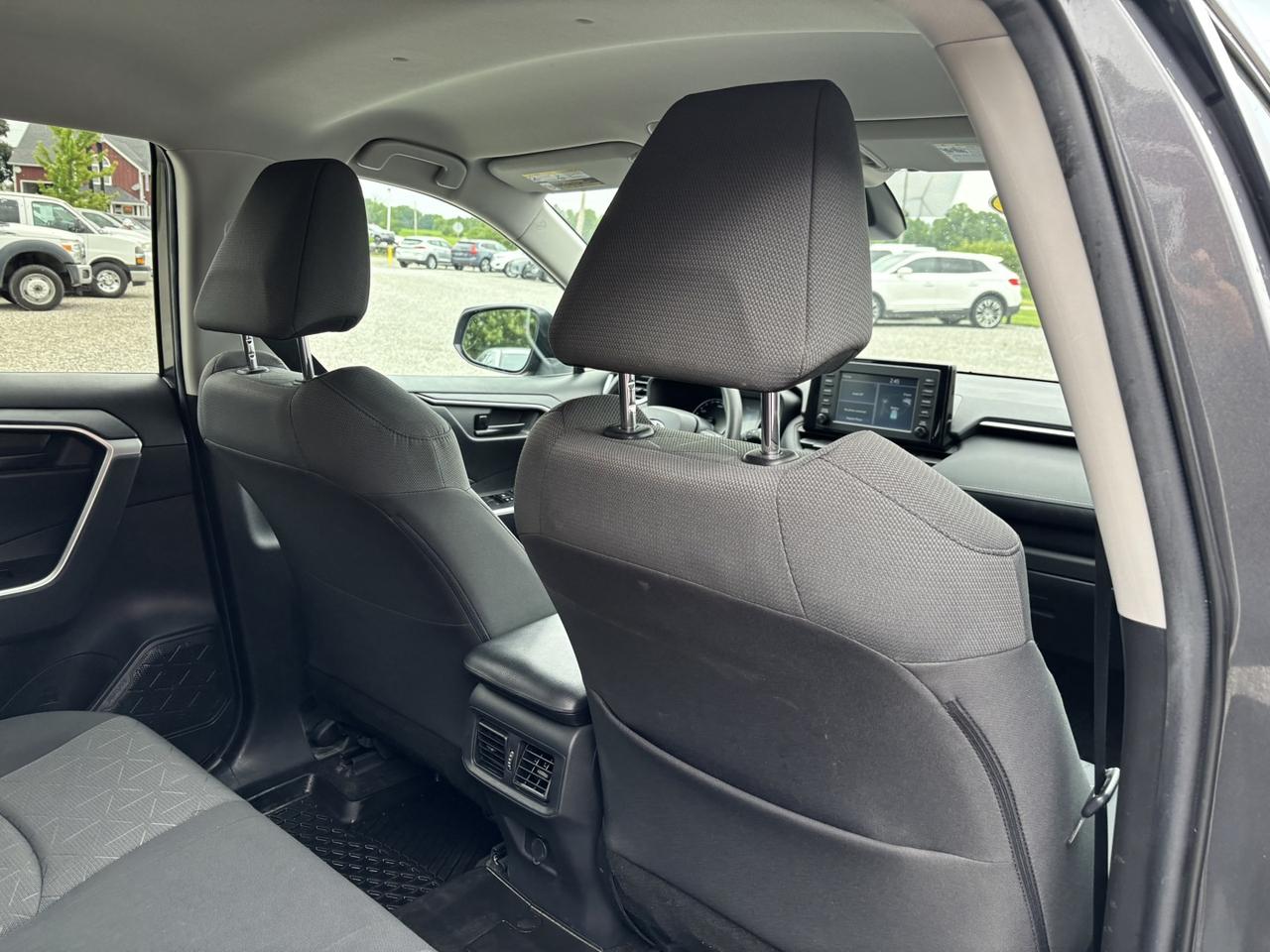 2021 Toyota RAV4 Hybrid LE ~ONTARIO CAR~ Photo