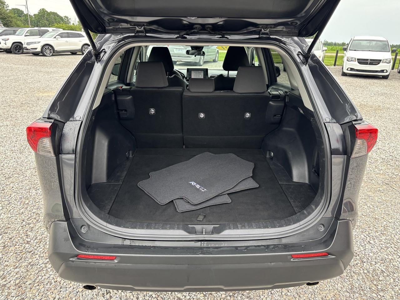 2021 Toyota RAV4 Hybrid LE ~ONTARIO CAR~ Photo