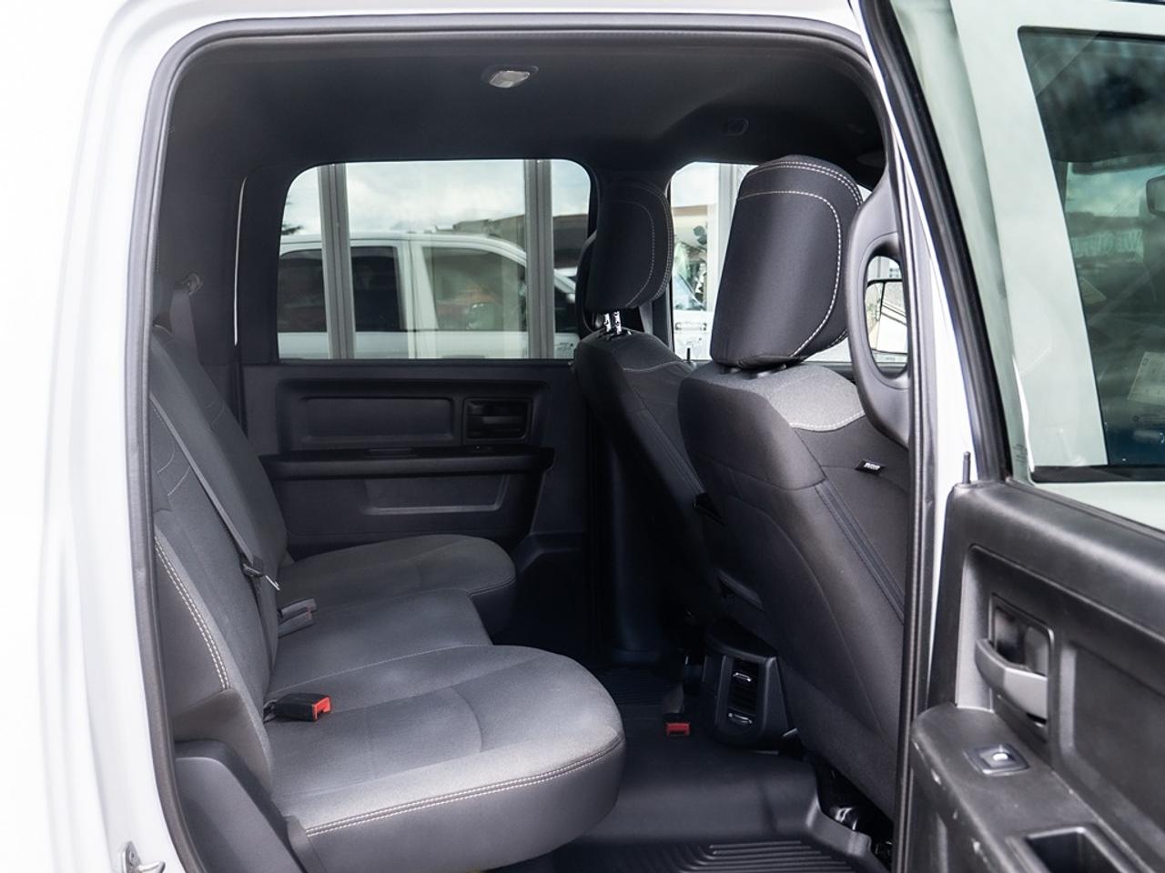 2022 RAM 2500 Tradesman 4x4 Crew Cab 6'4" Box Photo19