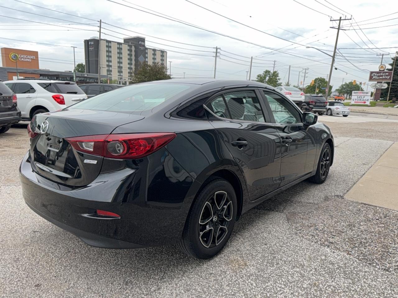 2016 Mazda MAZDA3 GS - Photo #4