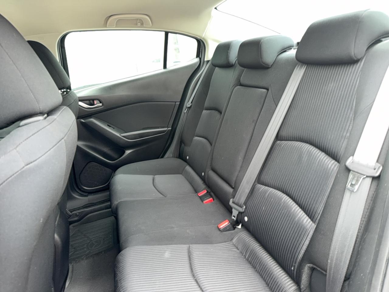 2016 Mazda MAZDA3 GS - Photo #5