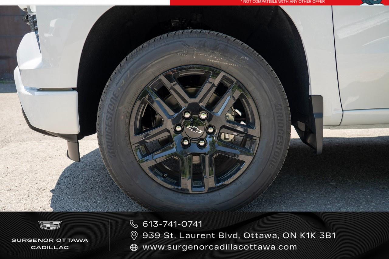 2026 Chevrolet Silverado 1500 Crew Cab Short Box 4-Wheel Drive RST Photo5