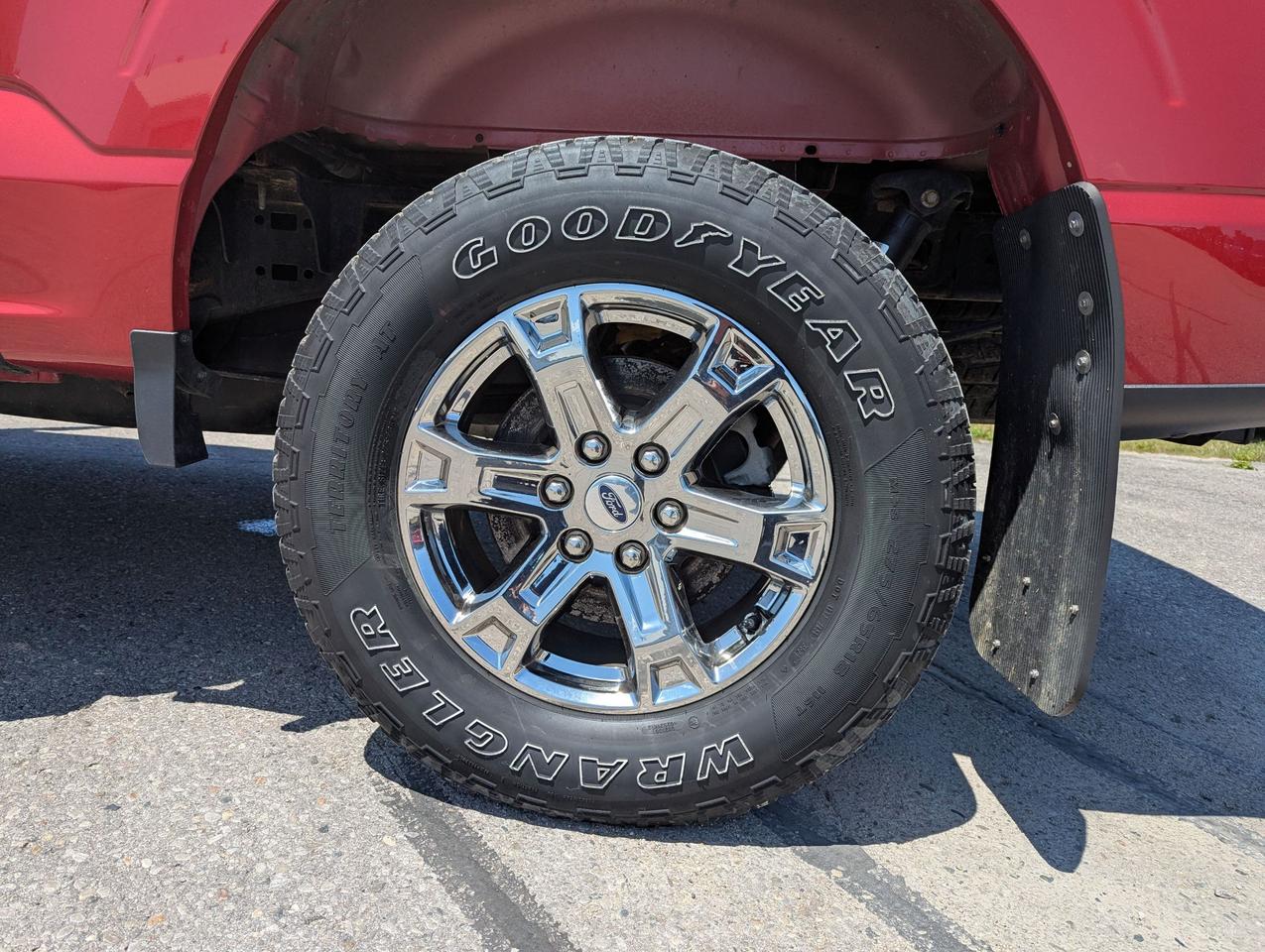 2021 Ford F-150 Lariat 4WD SuperCrew 5.5' Box Photo