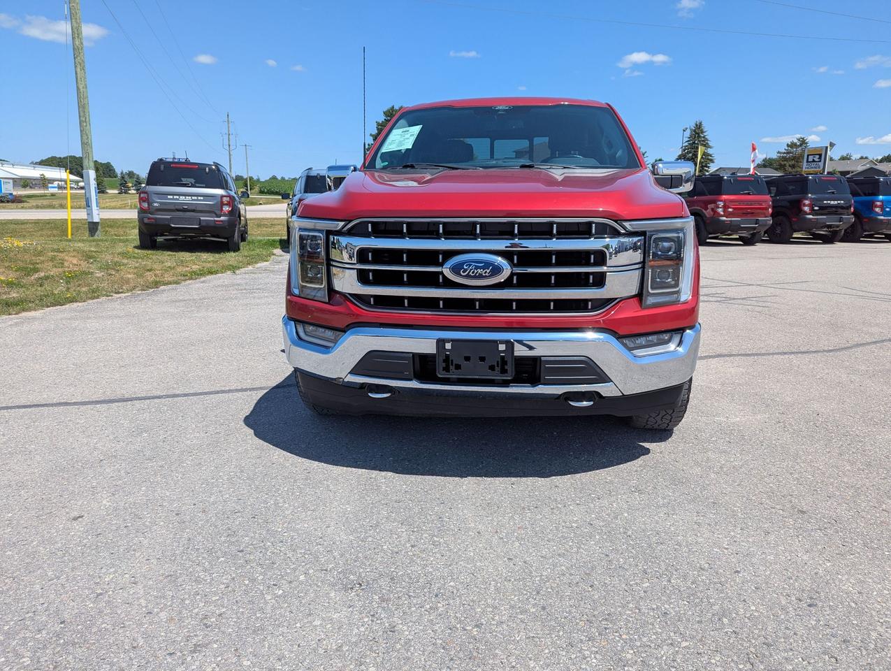 2021 Ford F-150 Lariat 4WD SuperCrew 5.5' Box Photo1