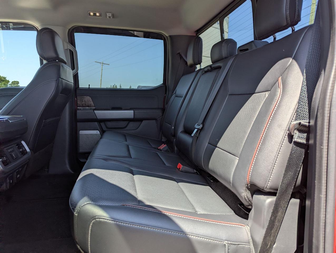 2021 Ford F-150 Lariat 4WD SuperCrew 5.5' Box Photo
