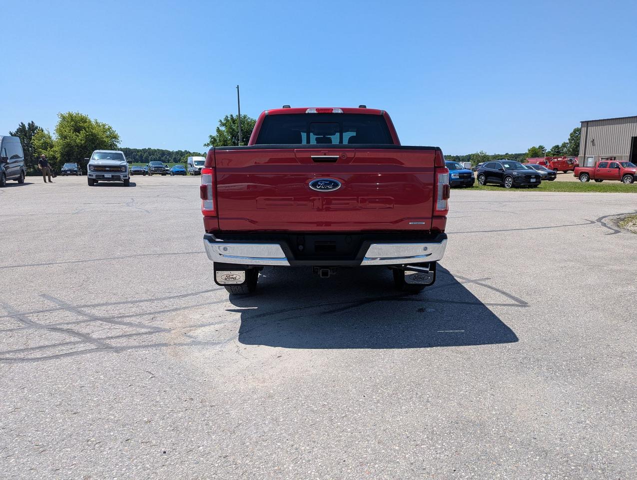 2021 Ford F-150 Lariat 4WD SuperCrew 5.5' Box Photo4