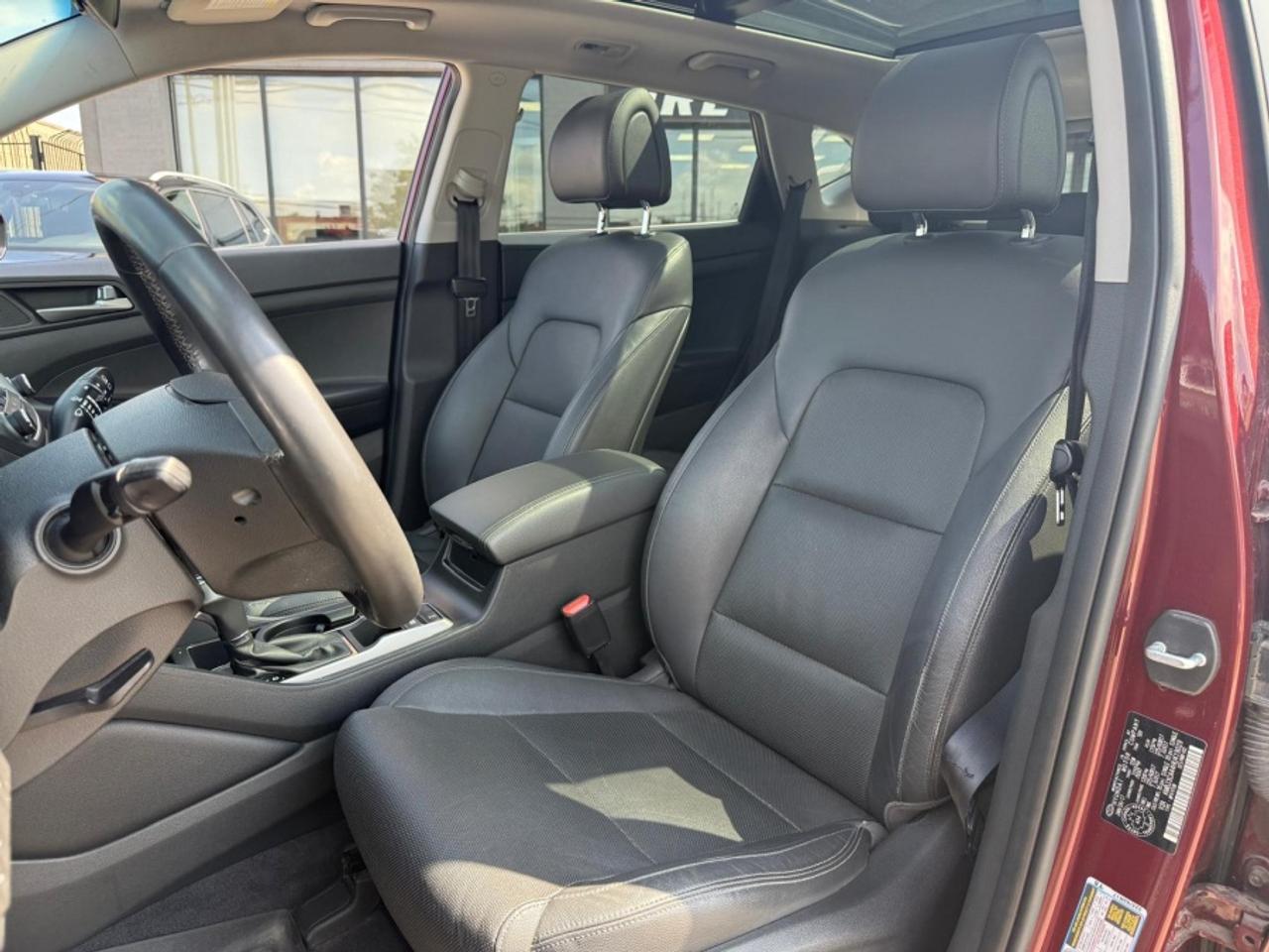 2017 Hyundai Tucson SE AWD /LEATHER /PANO SUNROOF /CLEAN CARFAX - Photo #13