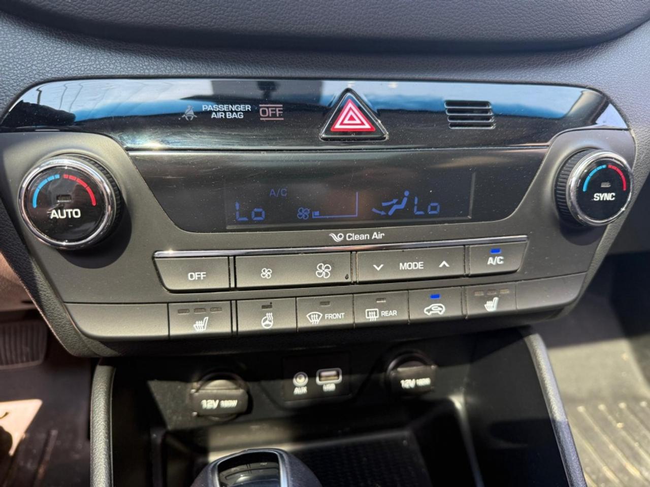 2017 Hyundai Tucson SE AWD /LEATHER /PANO SUNROOF /CLEAN CARFAX - Photo #17