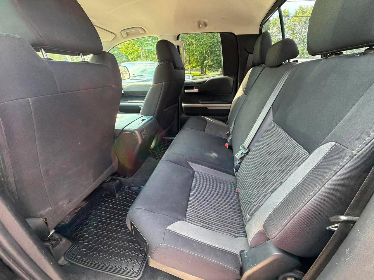 2016 Toyota Tundra 4WD Double Cab 146" 4.6L SR Photo