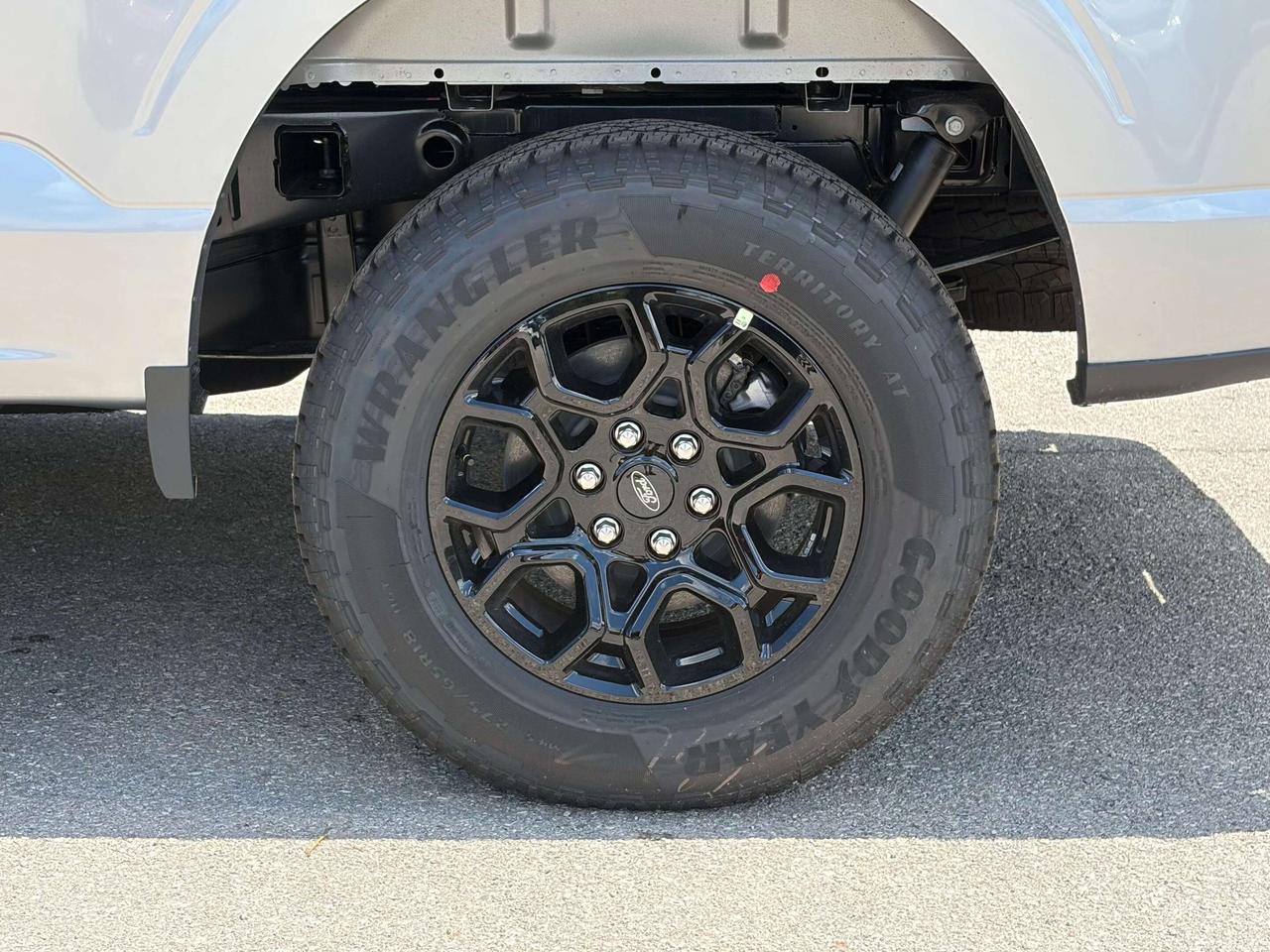 2026 Ford F-150 XLT 4WD SuperCrew 5.5' Box 302A Photo2