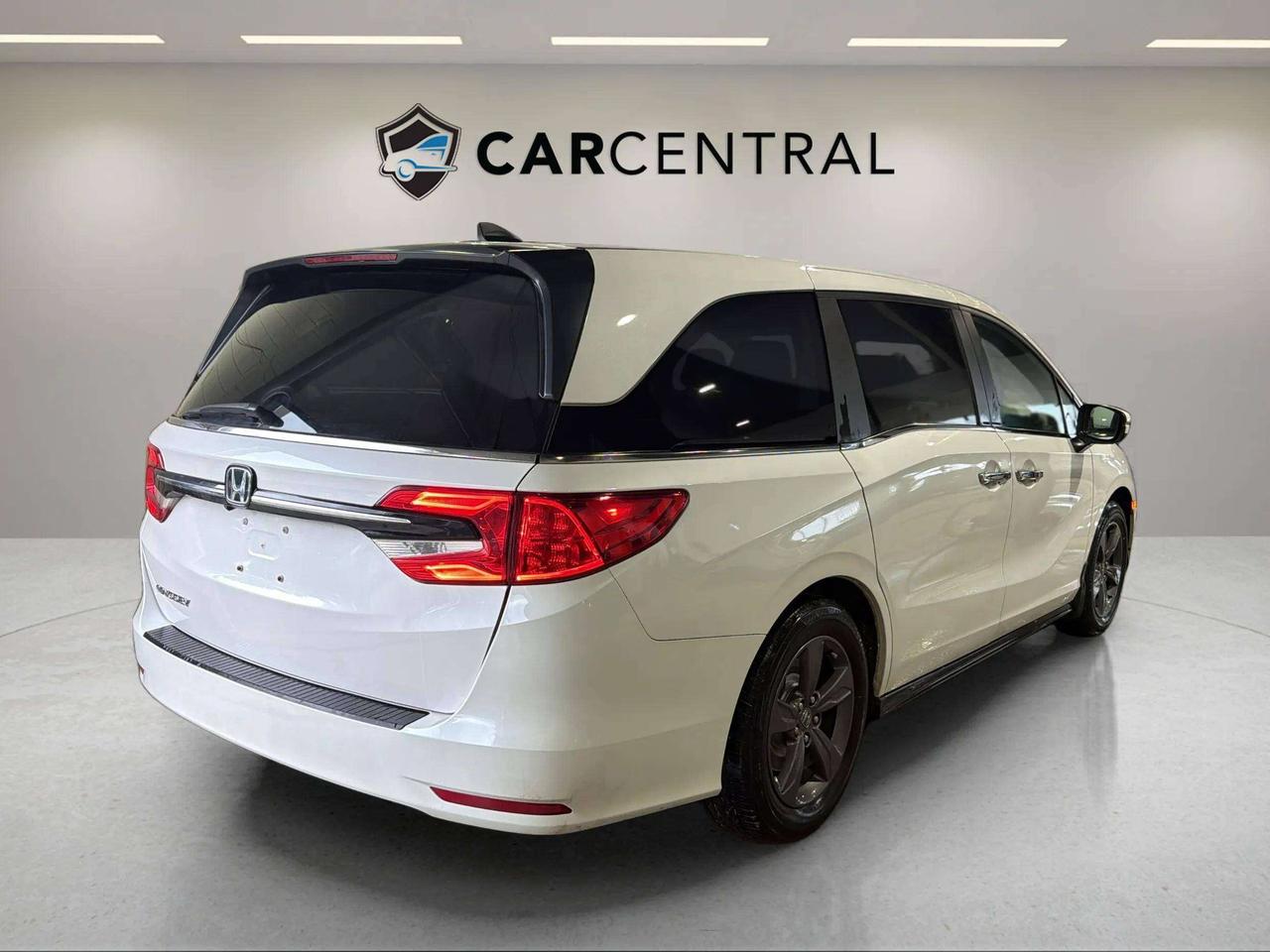 2023 Honda Odyssey EX | CLEAN CARFAX | 1 OWNER | PWR DOOR | CARPLAY Photo