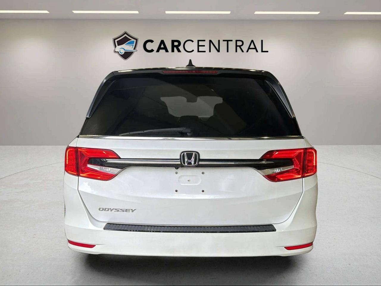 2023 Honda Odyssey EX | CLEAN CARFAX | 1 OWNER | PWR DOOR | CARPLAY Photo3