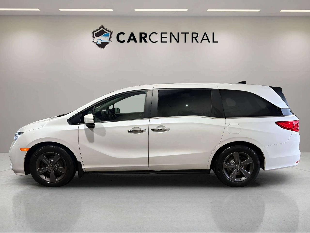 2023 Honda Odyssey EX | CLEAN CARFAX | 1 OWNER | PWR DOOR | CARPLAY Photo