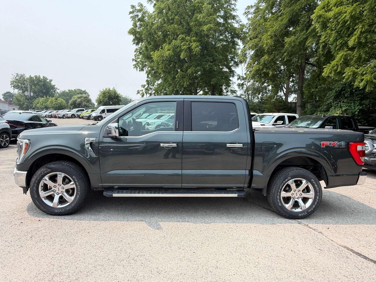 2021 Ford F-150 LARIAT FX4, CLEAN CARFAX, SUNROOF, AUTO START! - Photo #5
