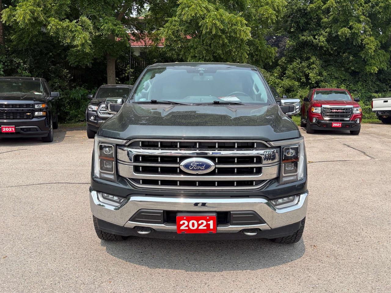 2021 Ford F-150 LARIAT FX4, CLEAN CARFAX, SUNROOF, AUTO START! - Photo #3