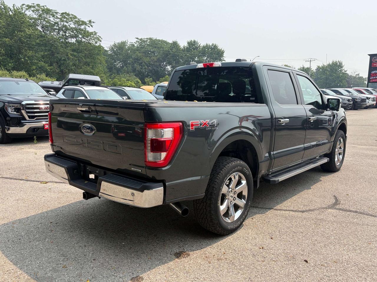 2021 Ford F-150 LARIAT FX4, CLEAN CARFAX, SUNROOF, AUTO START! - Photo #8