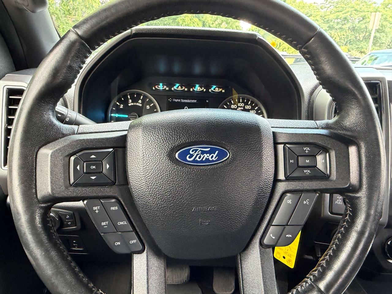 2019 Ford F-150 XLT SPORT, CLEAN CARFAX, REMOTE START, BACK UP CAM - Photo #14