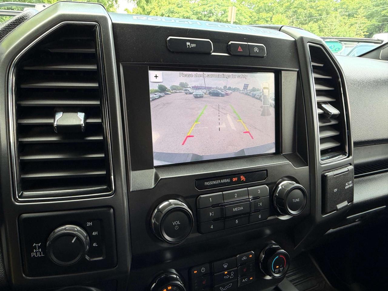 2019 Ford F-150 XLT SPORT, CLEAN CARFAX, REMOTE START, BACK UP CAM - Photo #18