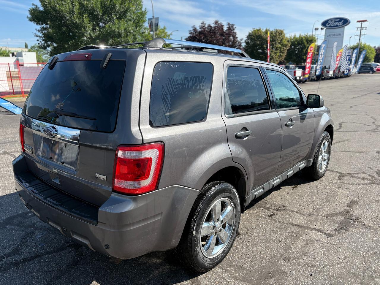2011 Ford Escape Limited Photo4
