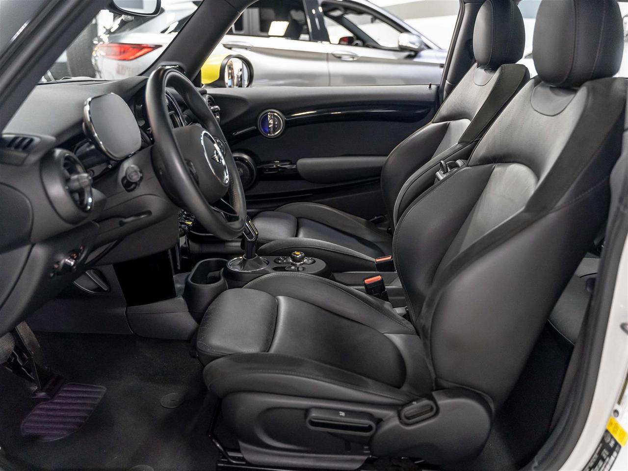 2021 MINI Cooper S Cooper SE|Premium Enhanced Pkg|Driver Assistance Pkg|Connected Navigation Pkg Photo