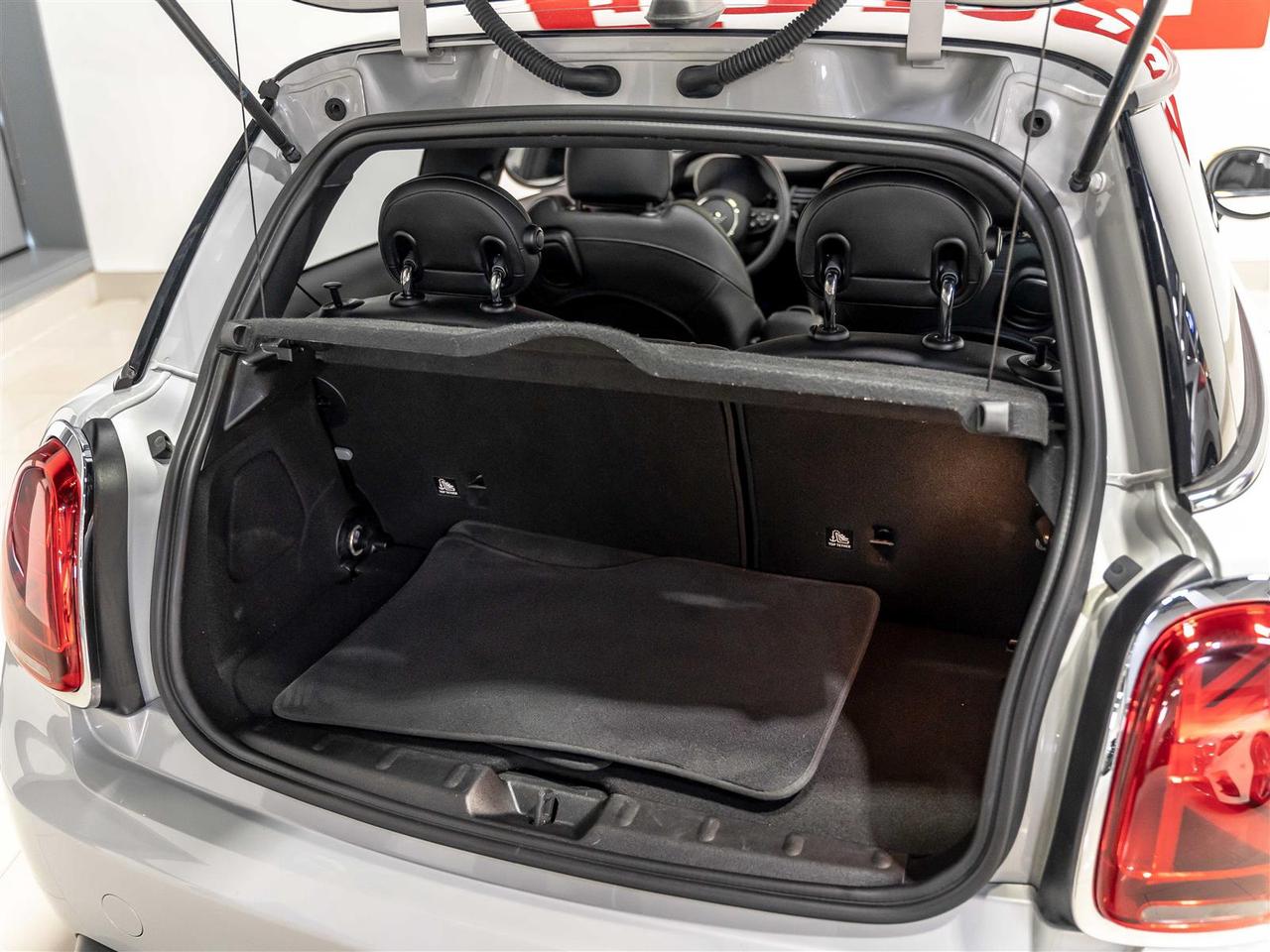 2021 MINI Cooper S Cooper SE|Premium Enhanced Pkg|Driver Assistance Pkg|Connected Navigation Pkg Photo