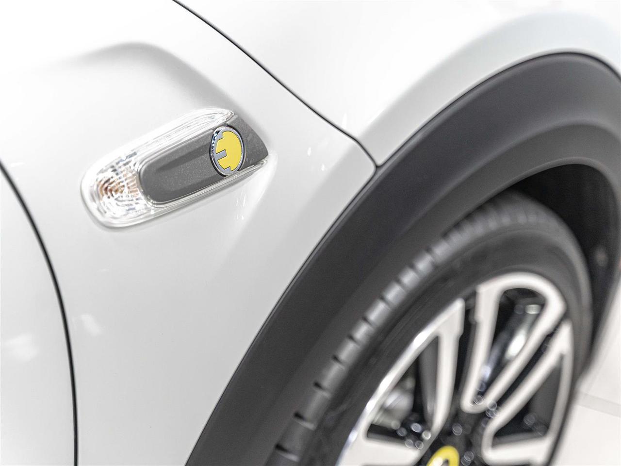 2021 MINI Cooper S Cooper SE|Premium Enhanced Pkg|Driver Assistance Pkg|Connected Navigation Pkg Photo