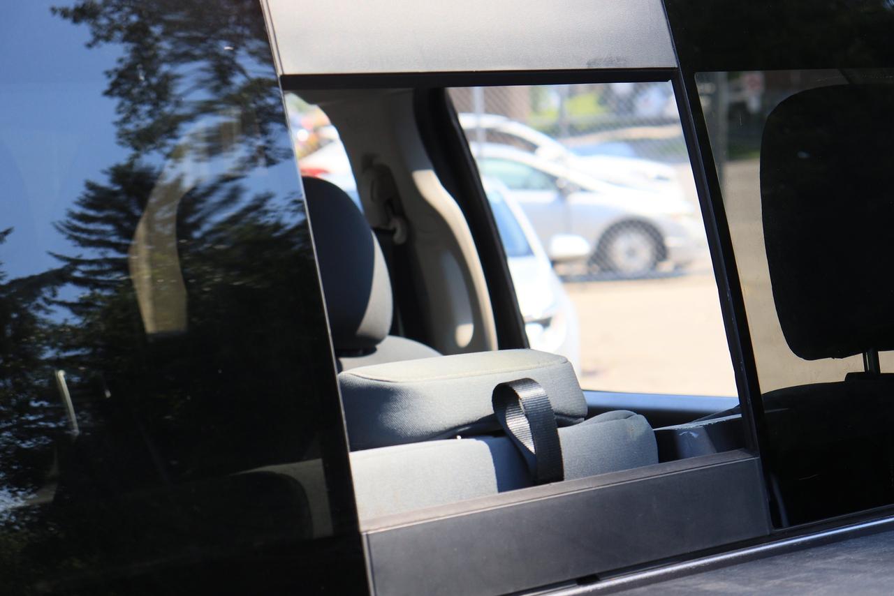 2017 RAM 1500 SLT | Crew | 5.7 L HEMI | 4x4 | AC | LINE-X & More Photo62
