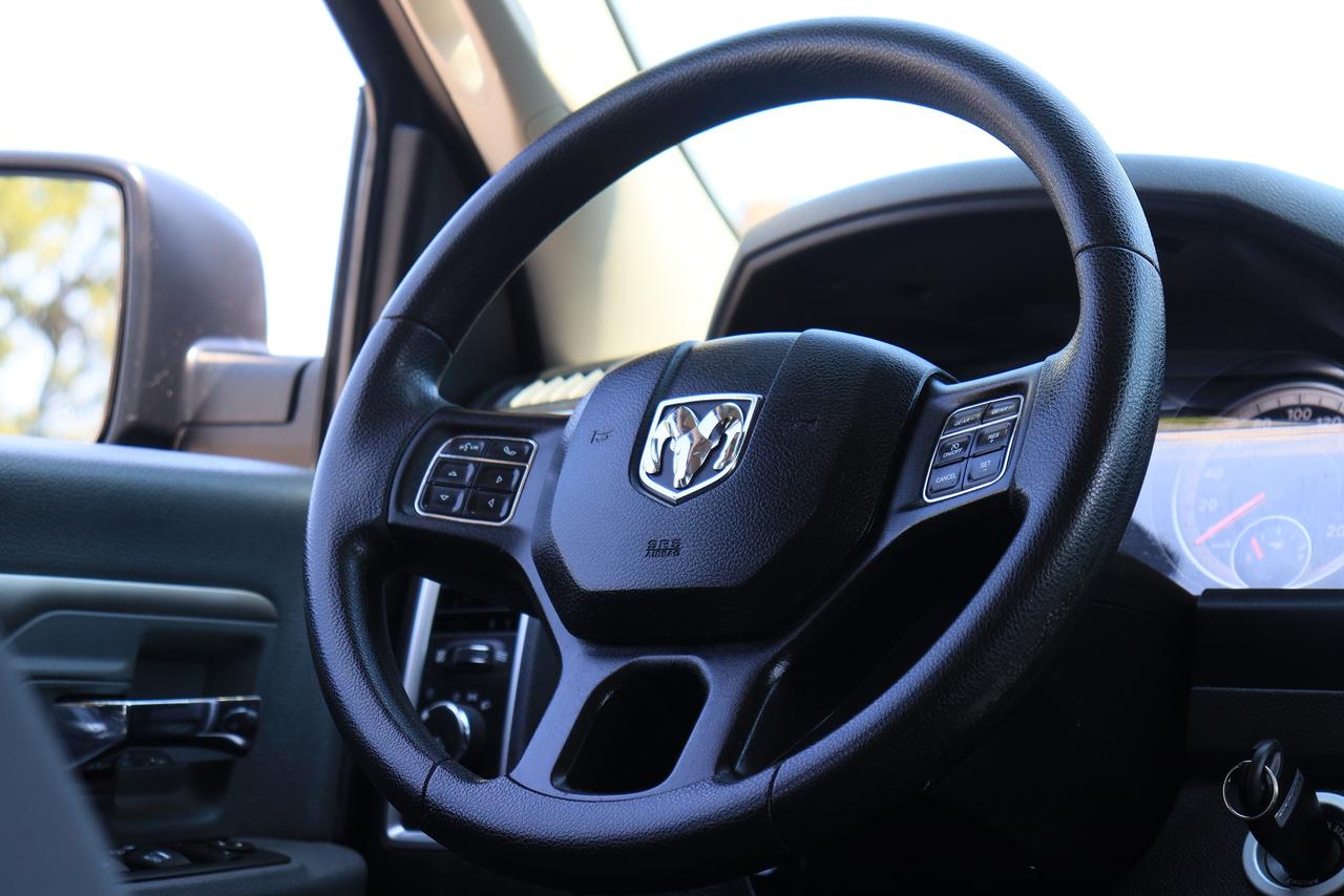2017 RAM 1500 SLT | Crew | 5.7 L HEMI | 4x4 | AC | LINE-X & More Photo72