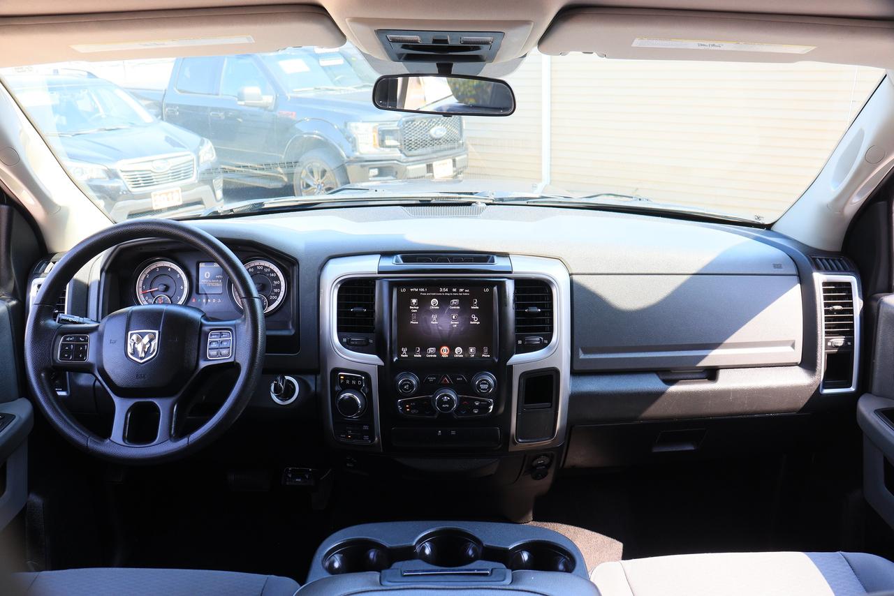 2017 RAM 1500 SLT | Crew | 5.7 L HEMI | 4x4 | AC | LINE-X & More Photo70